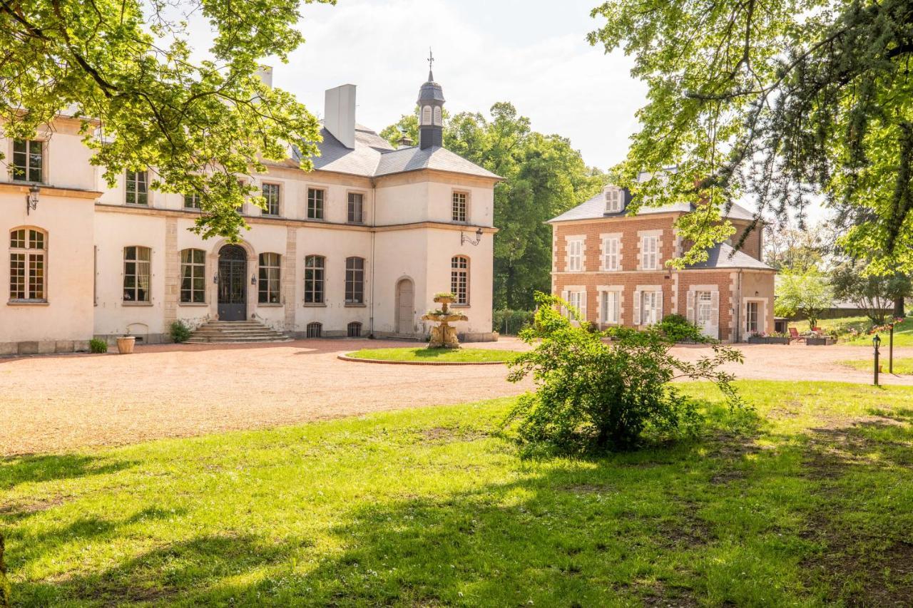 Chateau De Charmeil- Vichy Chambres D'Hotes מראה חיצוני תמונה